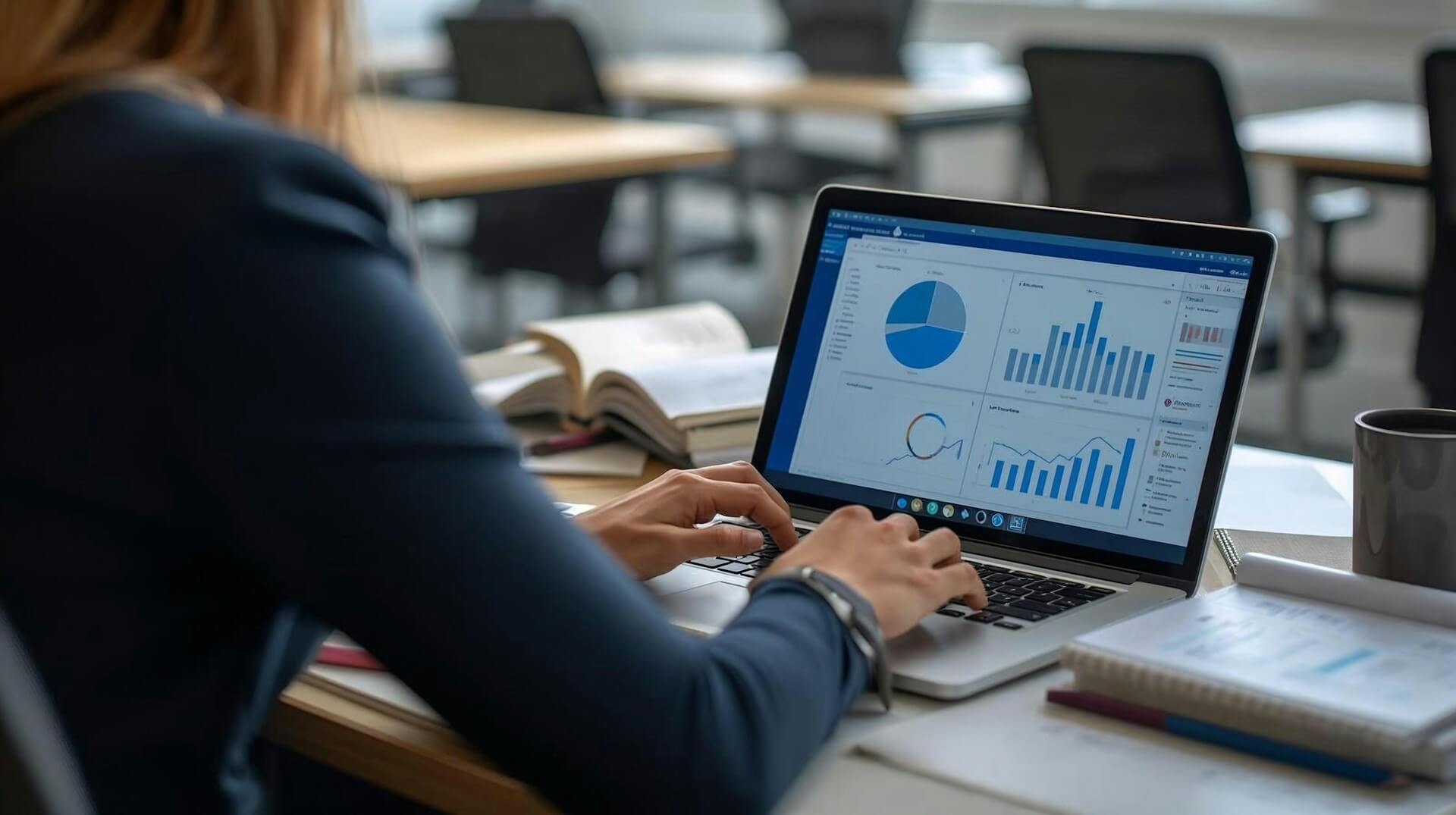 Holded vs Odoo: ¿Cuál elegir? Una comparativa real (sin rodeos) para pymes españolas