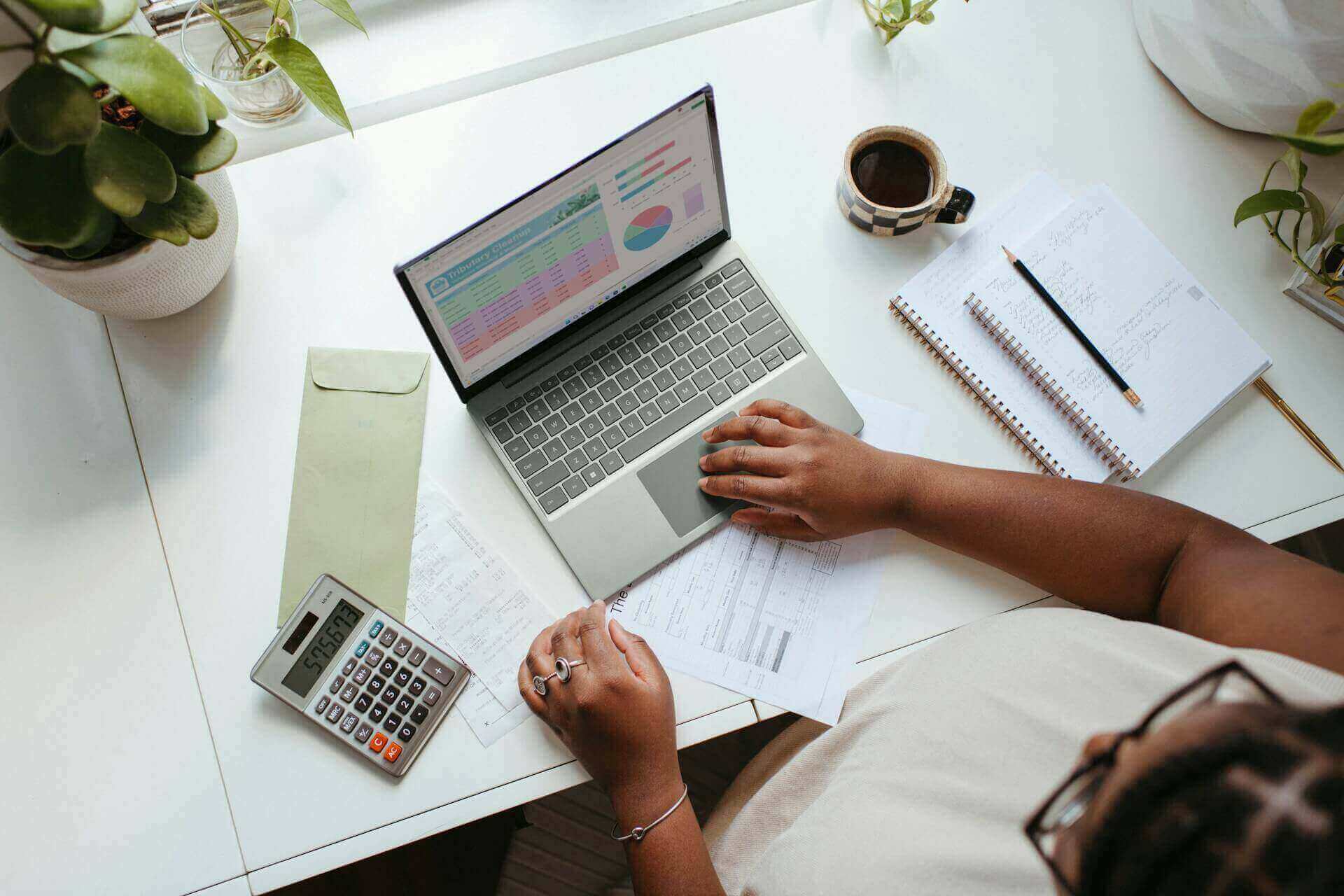 Quipu vs Declarando: ¿Cuál es el mejor software para autónomos y pequeñas empresas en 2026?